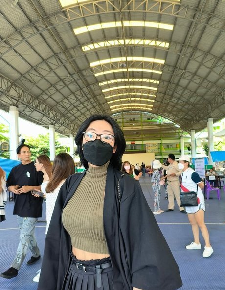 Poon Wrunya star du porno des photos