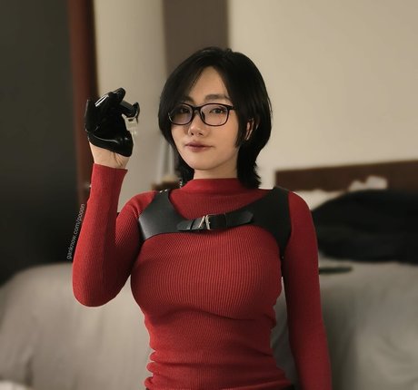 Poon Wrunya actrice chaude images