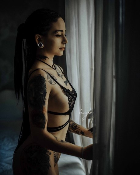 Yagmur Simsek_ jolie actrice galeries