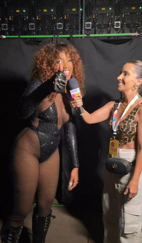 Iza Cantora haut de star du porno photo