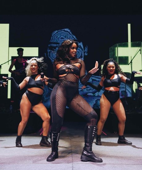 cosplay gros seins onlyfans joli galeries