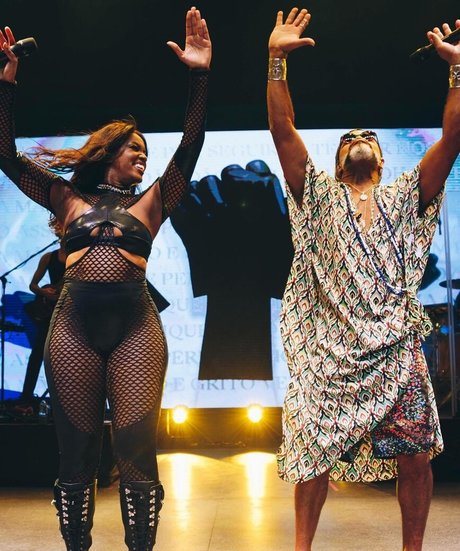 Iza Cantora modèle meilleur image