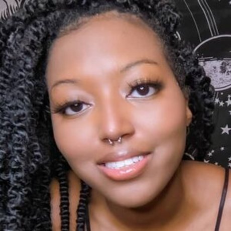 Key Plays actrice libre images