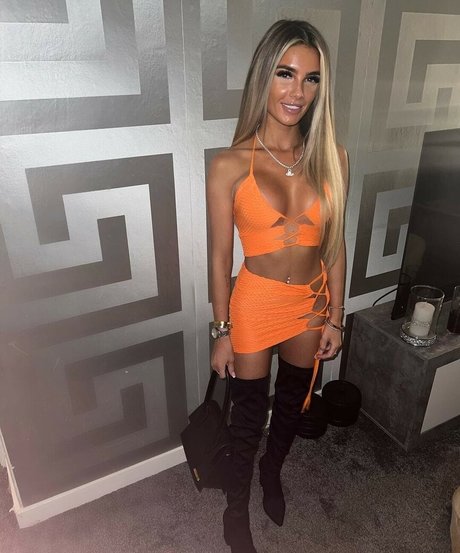 louisemarshallx nus étoiles des photos