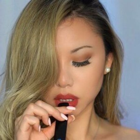 KimmiLux actrice hd photos