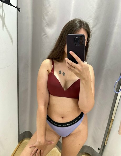 Littlecutenika beau modèle photo