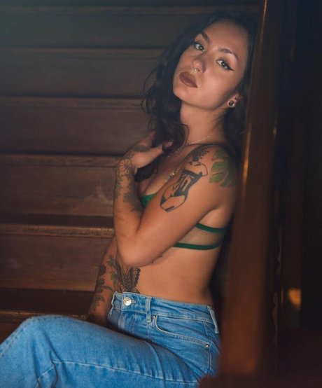 Deeperse star du porno érotique images