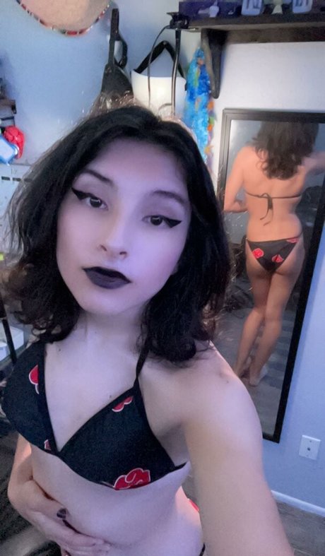 pom-pom girl nue onlyfans joli art archive