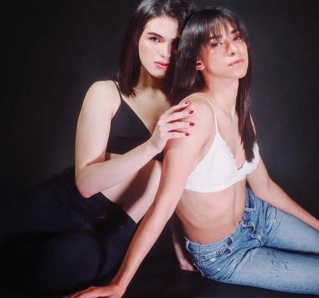 Gabrielle Maya modèle parfait galeries