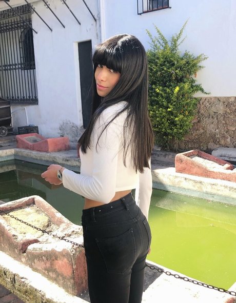 reine de pique onlyfans hd parfaite photo