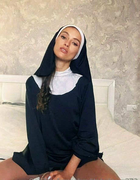 femmes au foyer uniquementfans jolie adulte archive