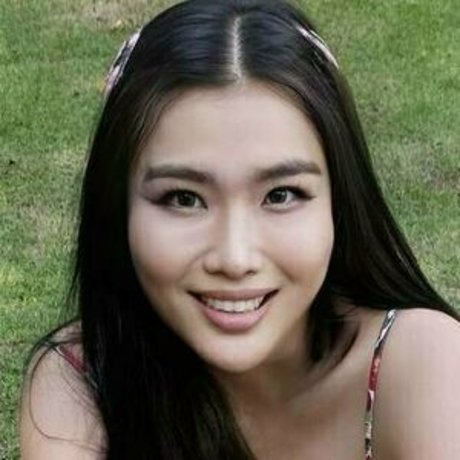 xtinarob star du porno en haute qualité des photos