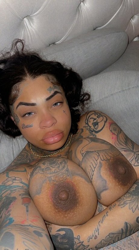 realkaaybrazy actrice parfaite photos