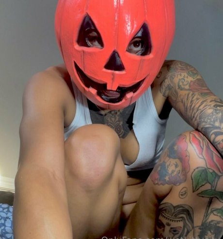 wetkittycity modèle joli photos