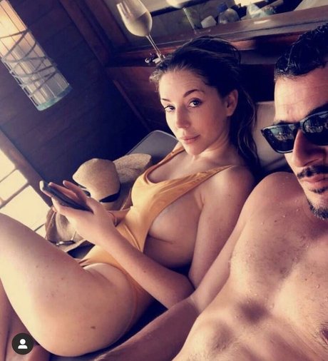 Katherine Ryan actrice sexy galeries