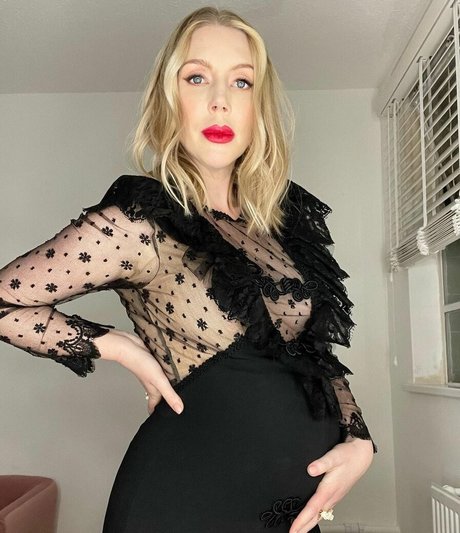 Katherine Ryan modèle nu des photos