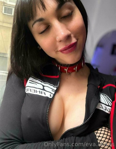 eva lika ts star du sexe img