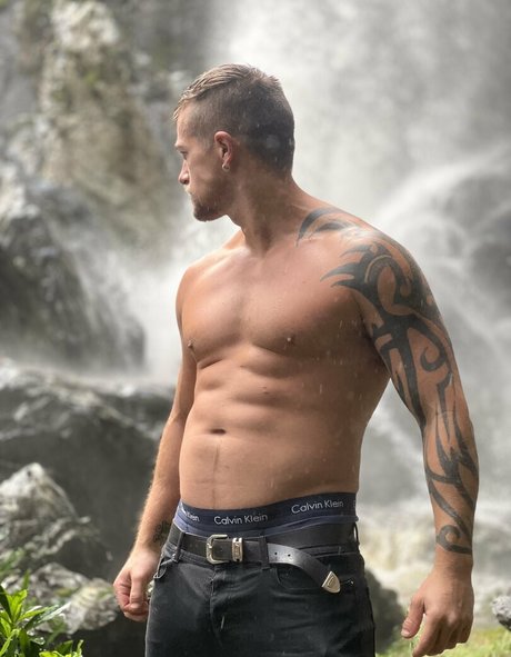 fxxkingexplorers actrice exclusive archive