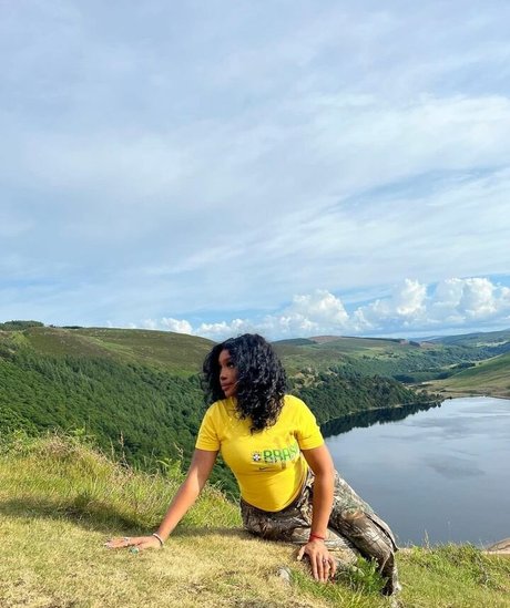 liste onlyfans gratuite nu sexy image