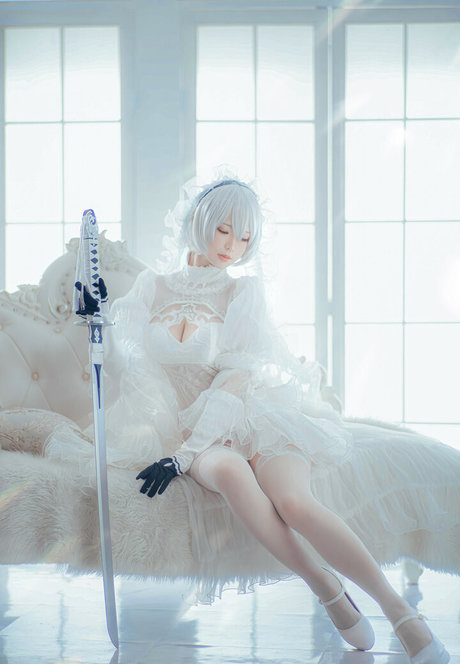 lingerie blanche onlyfans chaud et sexy galerie