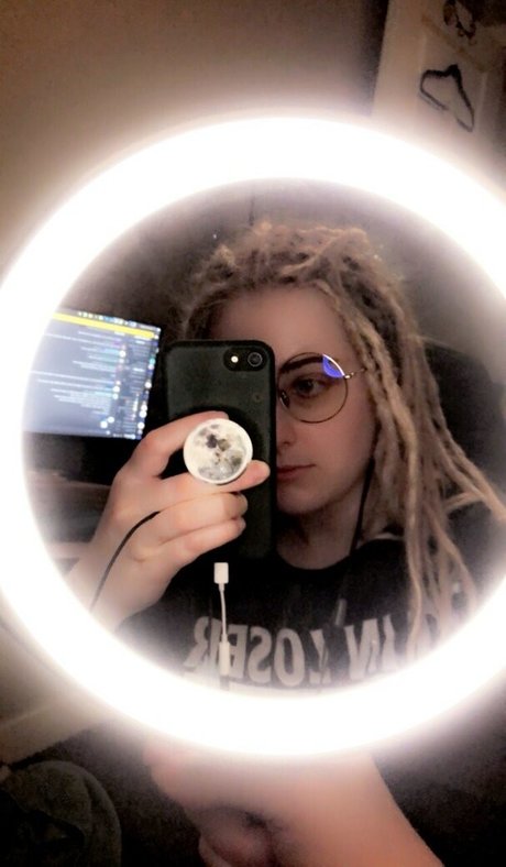 Mother Macabre modèle pornographique photos