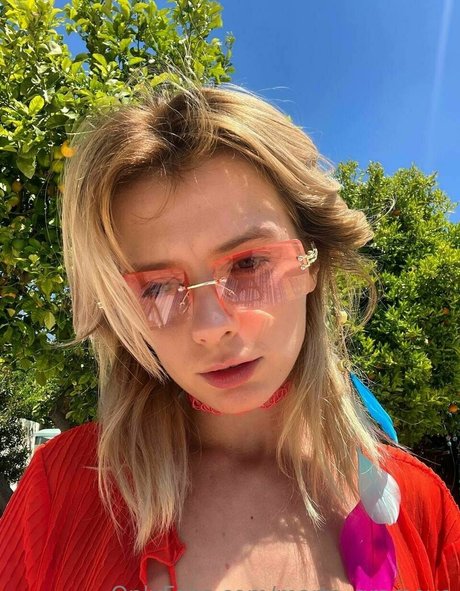 yoga asiatique uniquement pour les fans érotique sympa img