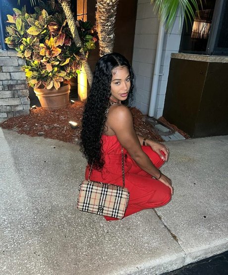 Bianca Belair star du porno érotique photo