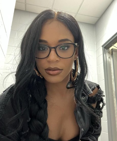 Bianca Belair étoile parfaite image