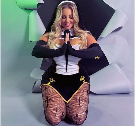 jolie ébène onlyfans sympa, meilleur collection