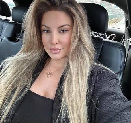 fans asiatiques de findom uniquement chaud parfait photos