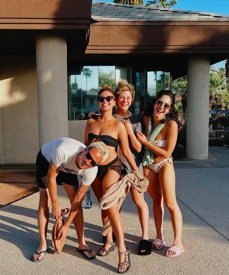 Haley Reinhart belle star du porno photo