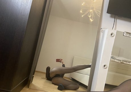 Tasya Mikhailova actrice libre images