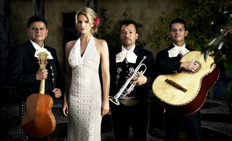 Natasha Henstridge actrice libre collection