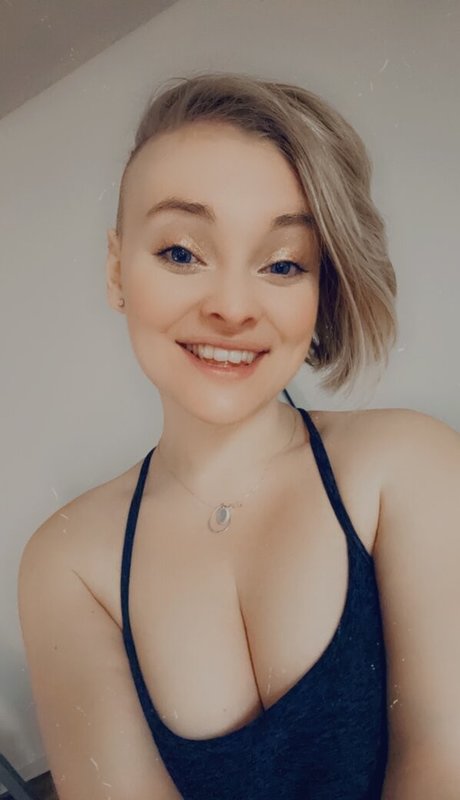 Harmony By Day actrice adulte collection