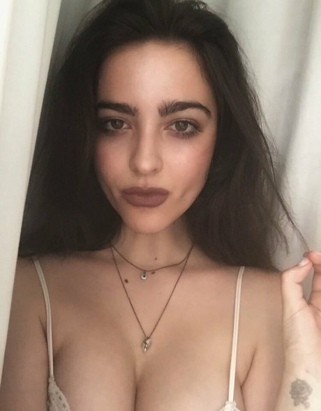 artbitch666 modèle sympa images