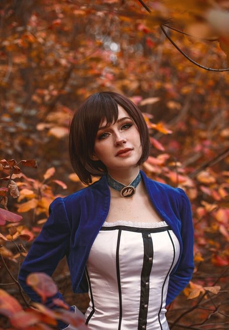 Likeassassin haut modèle photos