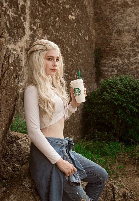 Likeassassin modèle magnifique photos