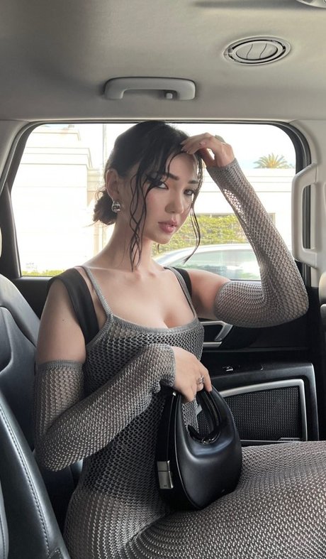 Aya Shalkar beau modèle archive