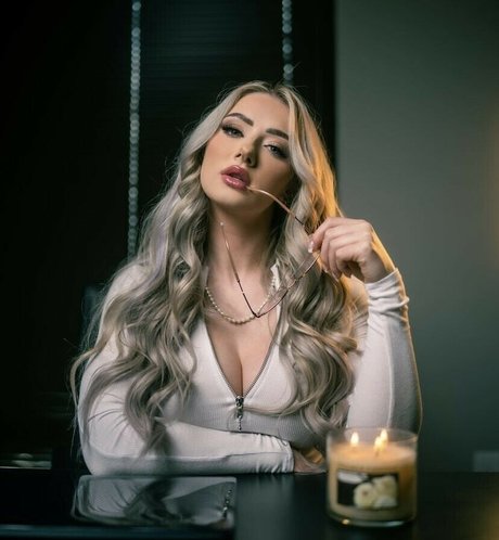 Miranda Cohen star du porno chaude galerie