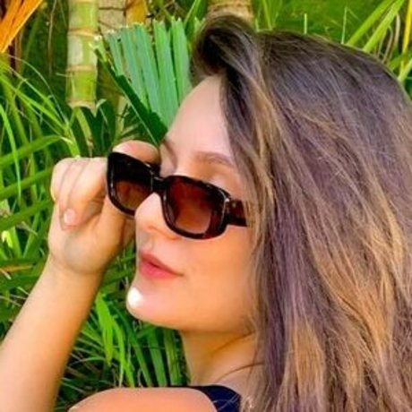 gros seins ébène onlyfans haut nu archive