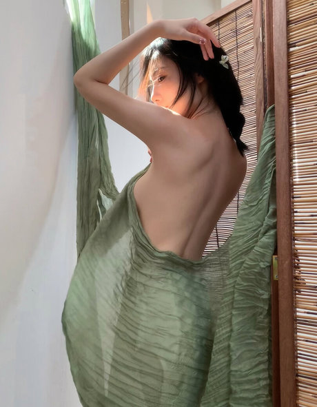 fans de salle de sport uniquement jolis nus archive