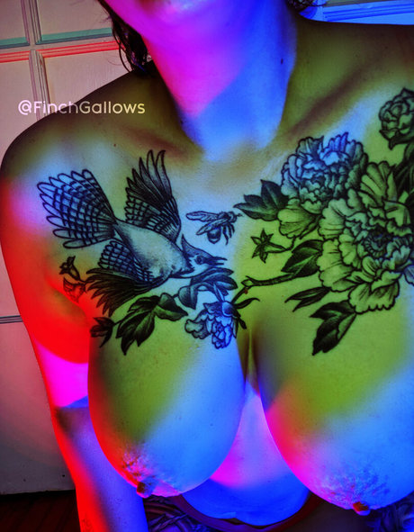 grand-mère onlyfans xxx magnifique des photos