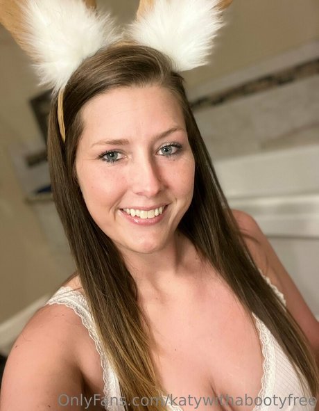 katywithabootyfree modèle érotique collection