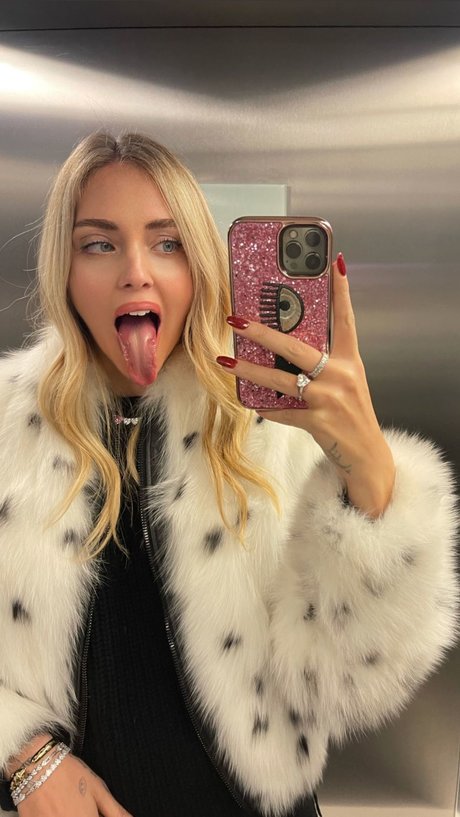 Chiara Ferragni étoile magnifique img