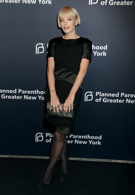 Lily Allen modèle de sexe image