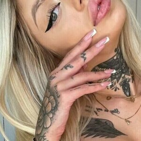 nikolnatuniewicz actrice porno photos