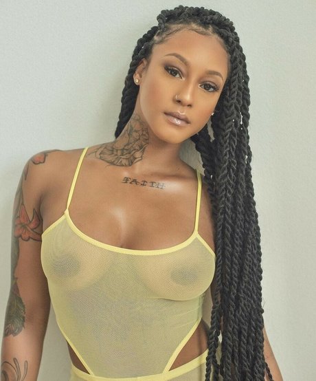 filles emo onlyfans chaud érotique galeries