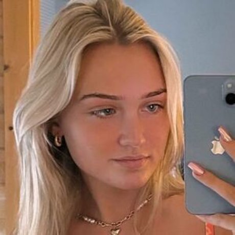 Ella Brandemihl belle actrice galeries