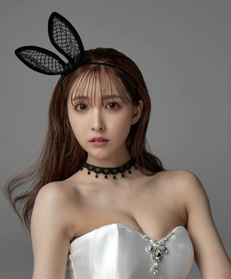 Yua Mikami meilleure star du porno photos