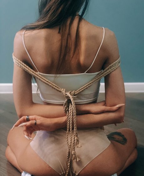 karamelka kat actrice chaude images